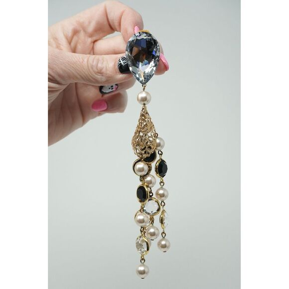 Vintage Rhinestone Gold Tone Clip-on 80s Earrings LONG Pearls Crystal - Picture 2 of 3